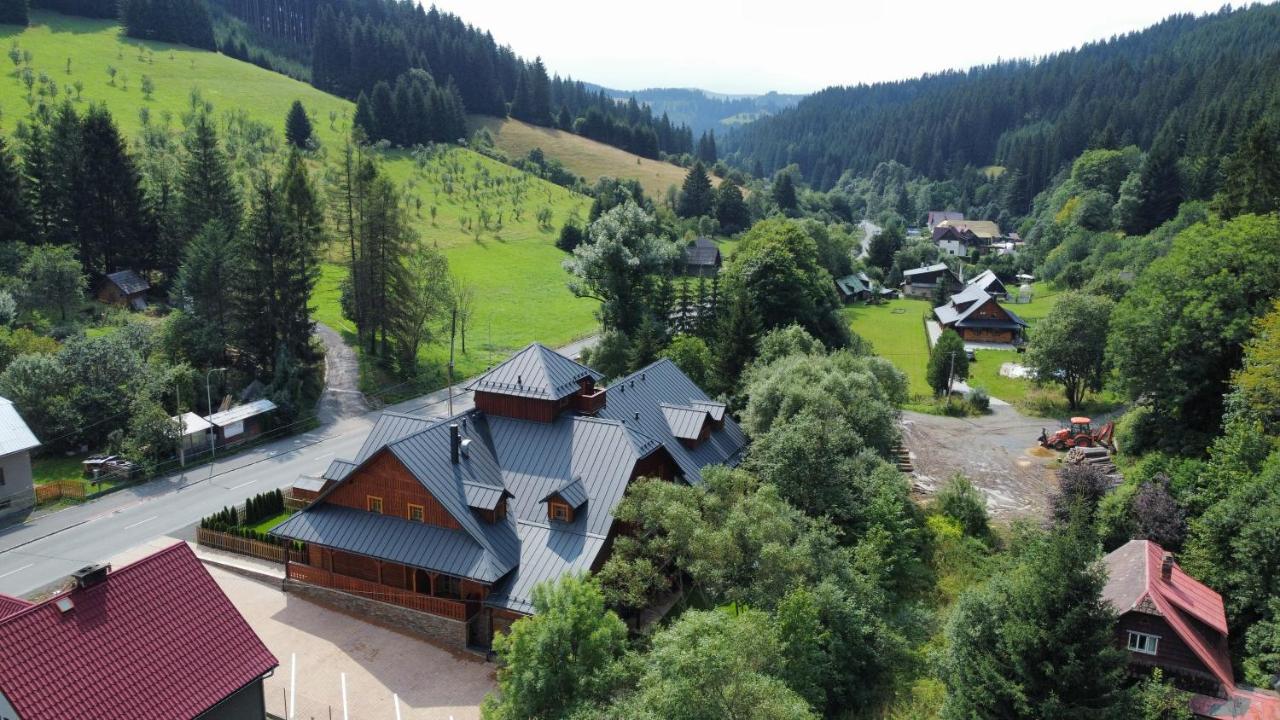 Apartmany Jezerne Velke Karlovice Luaran gambar