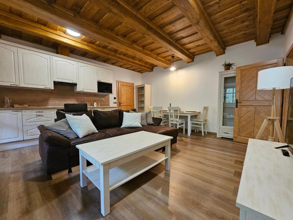 Apartmany Jezerne Velke Karlovice Luaran gambar