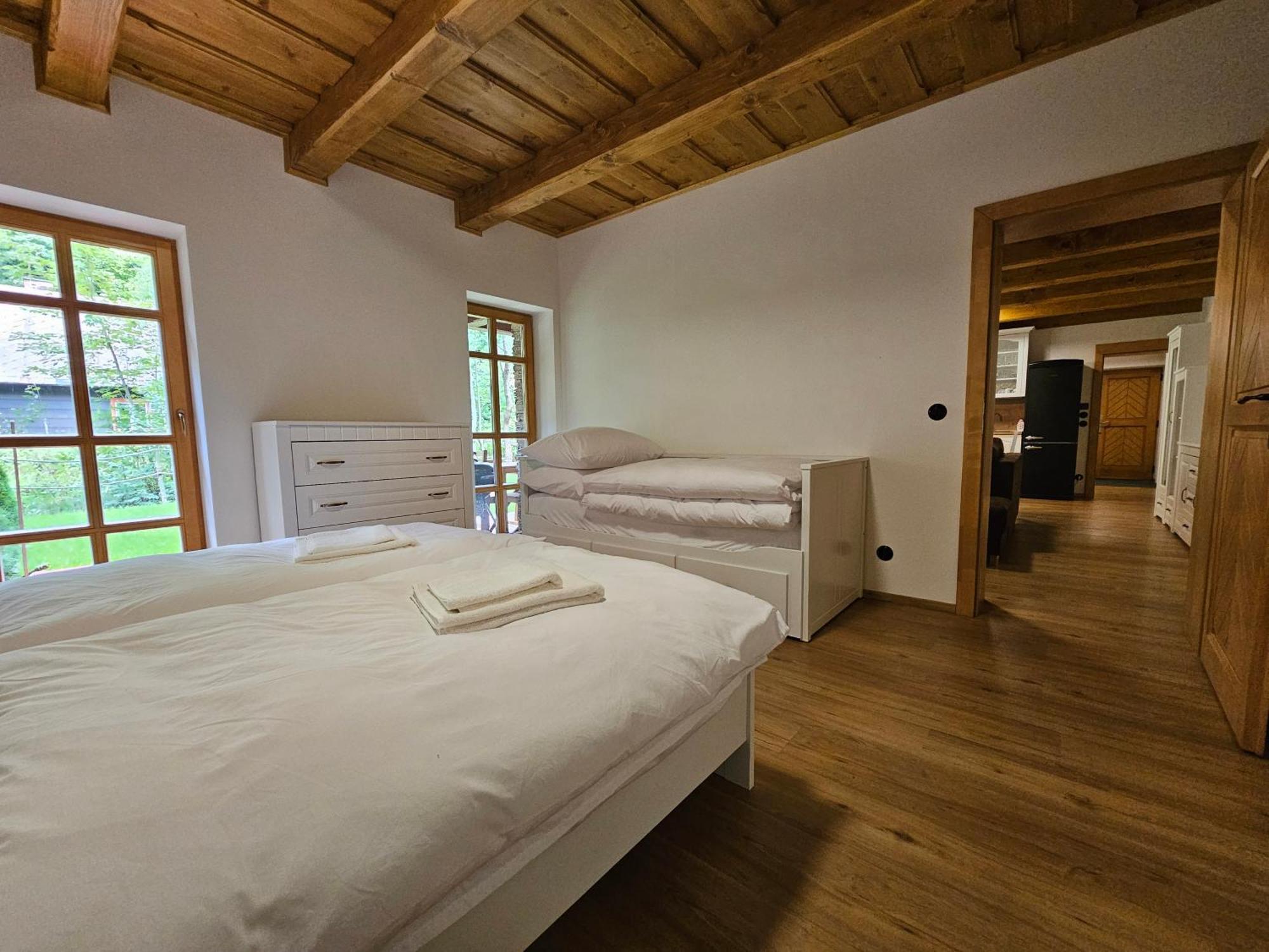 Apartmany Jezerne Velke Karlovice Luaran gambar
