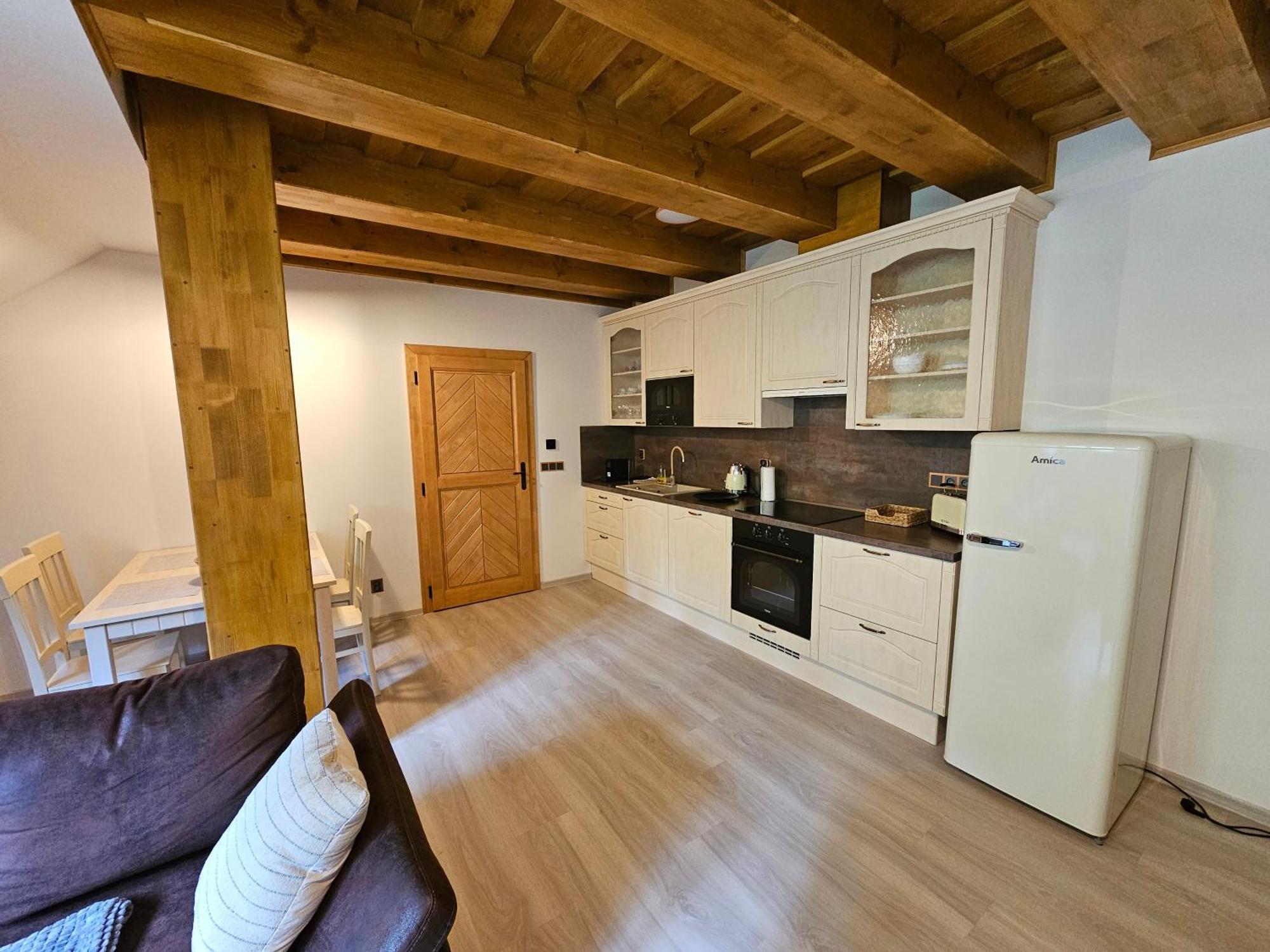 Apartmany Jezerne Velke Karlovice Luaran gambar
