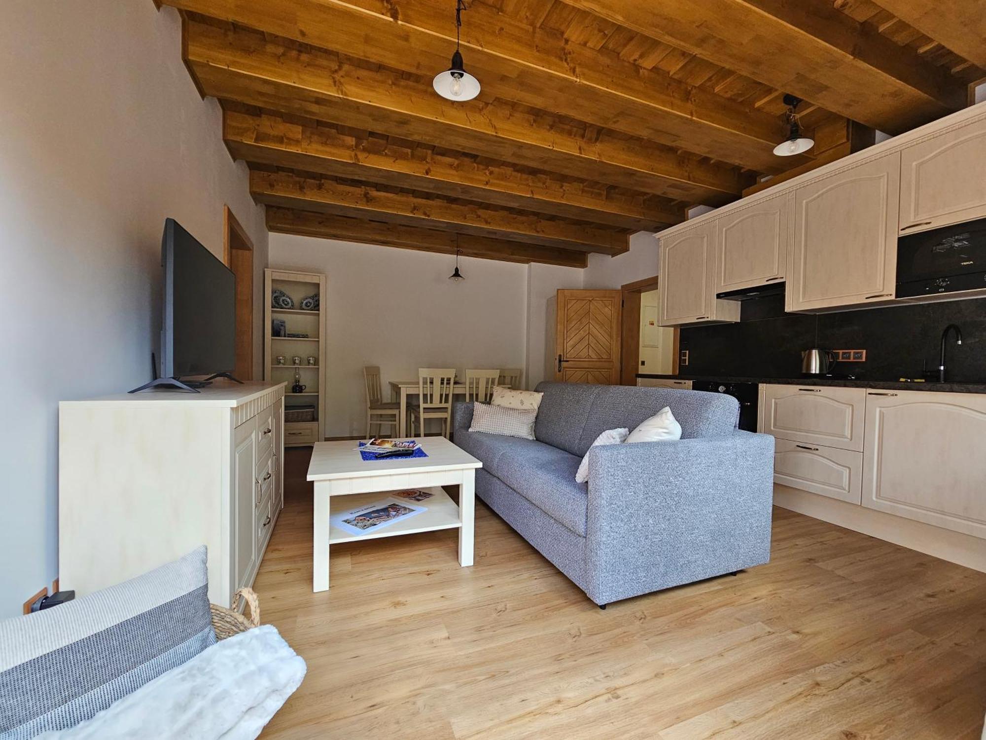 Apartmany Jezerne Velke Karlovice Bilik gambar